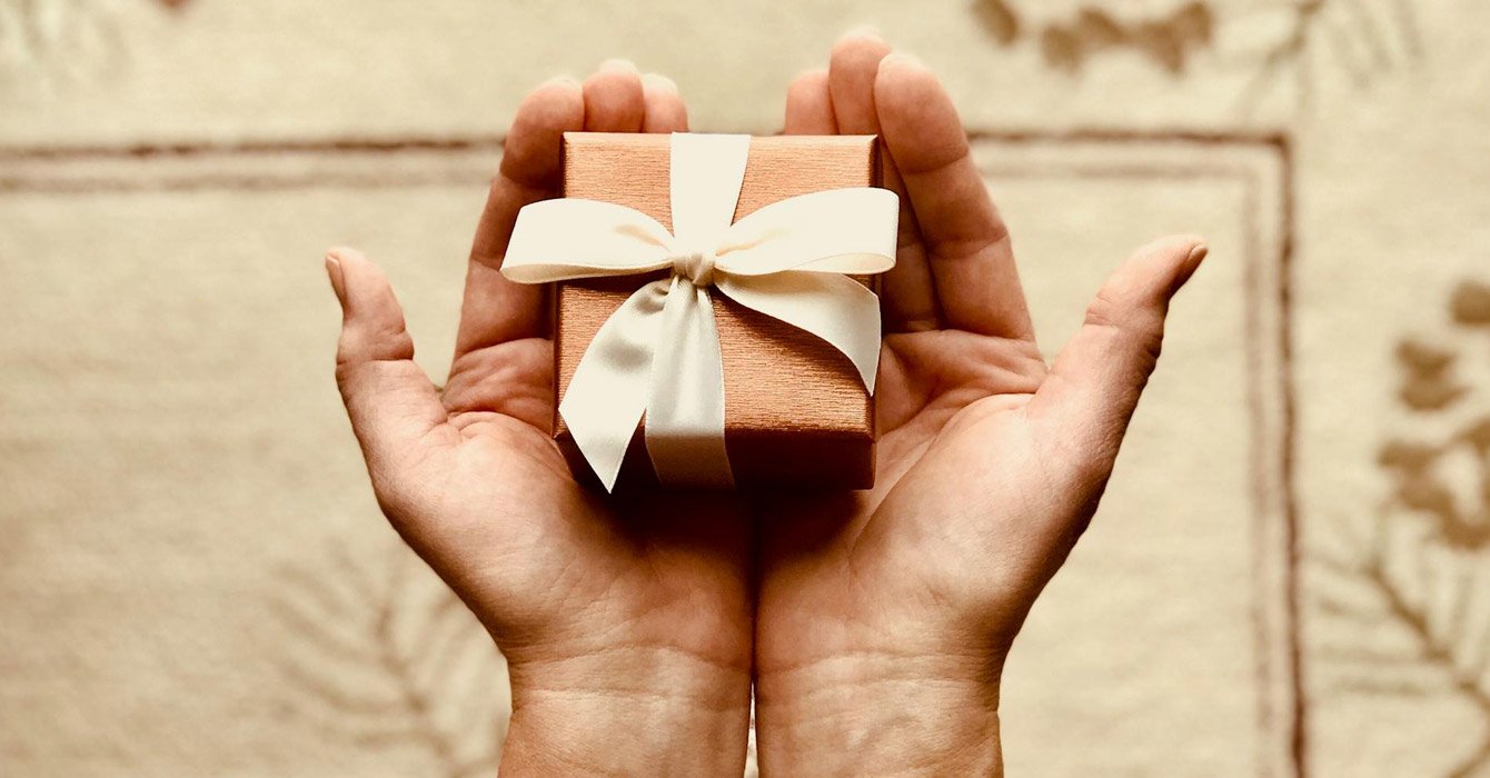 Managing Holiday Anxiety and Insomnia: How to Maintain a Positive Mood During the Holiday Season